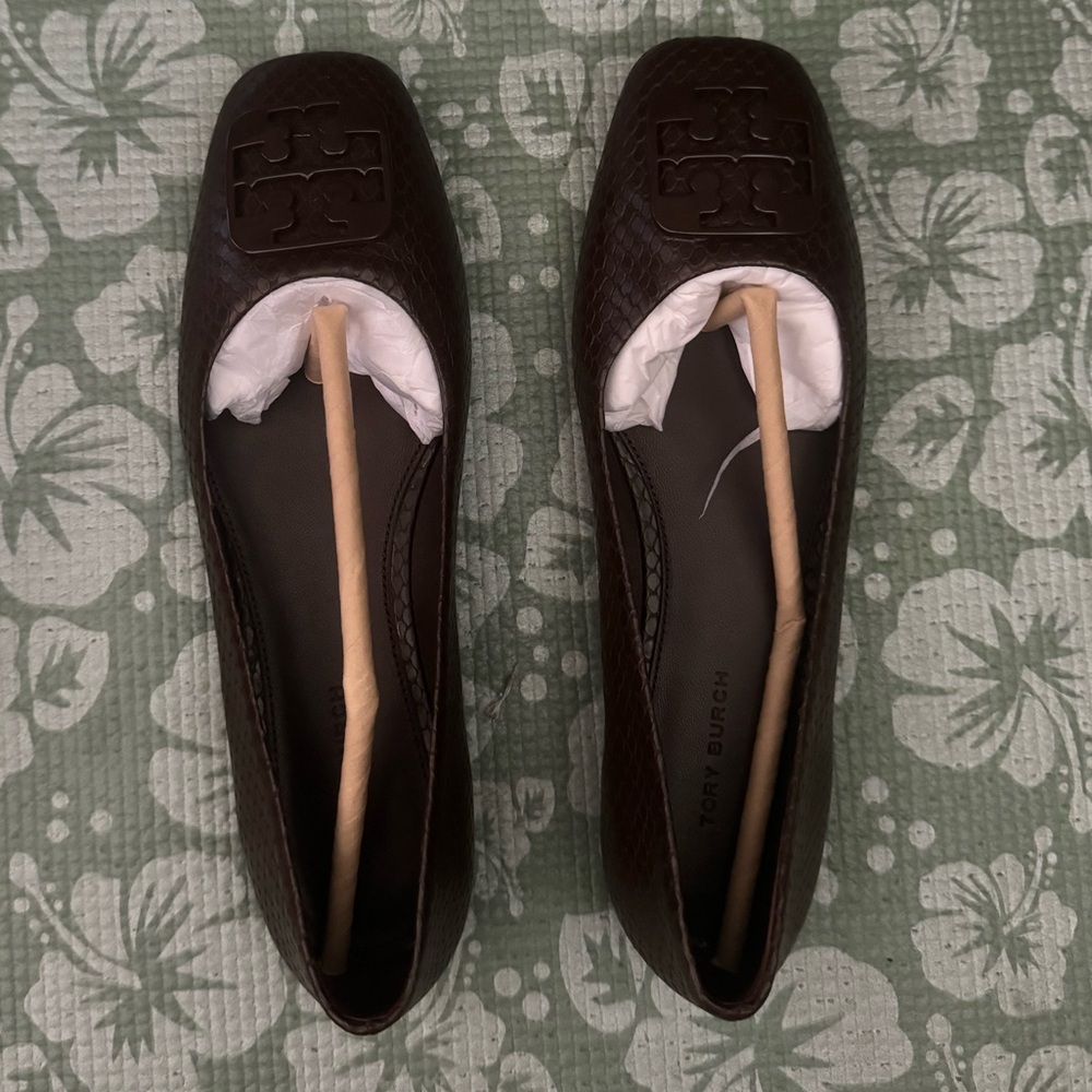 Ballet Flats - Picture 4 of 5